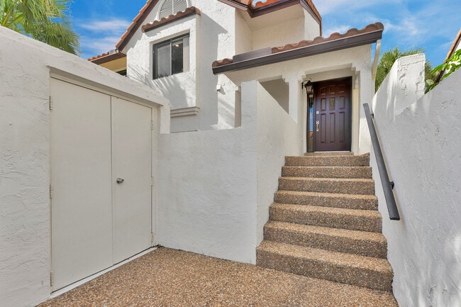 Building Photo - 7888 Granada Pl