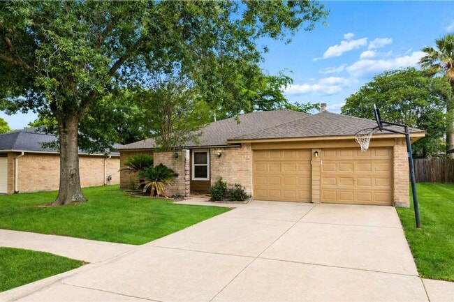 Building Photo - 2747 Sicklepod Dr