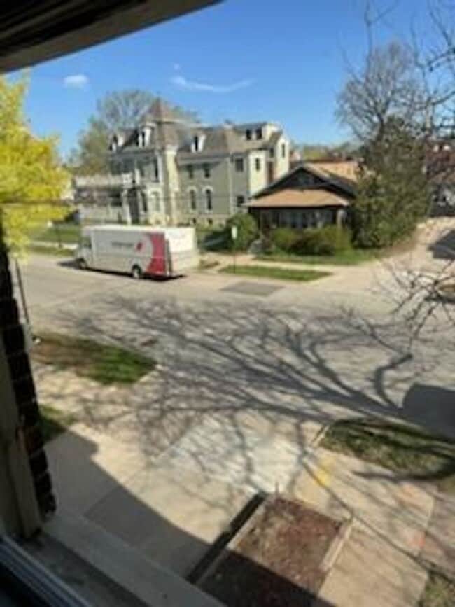 Building Photo - tf816