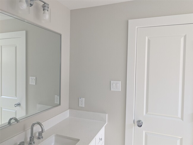 Building Photo - 8316 Curry Rd