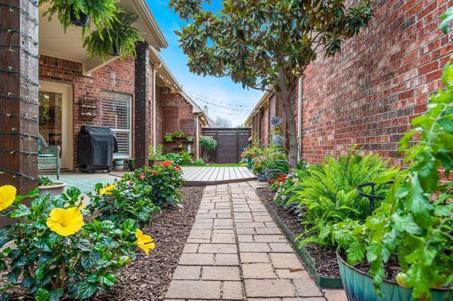 Building Photo - 7913 Southmark Dr