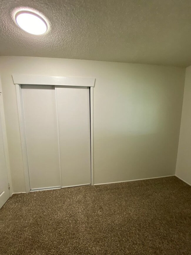 Building Photo - Updated Single Story Home Located in Orcutt with easy access to VSFB/Highway 135