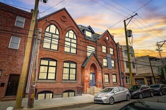 Building Photo - 620 S 8th St