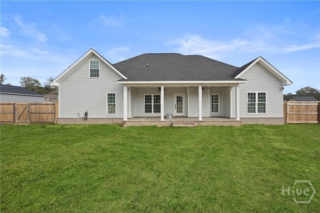 Building Photo - 440 Rivercrest Dr