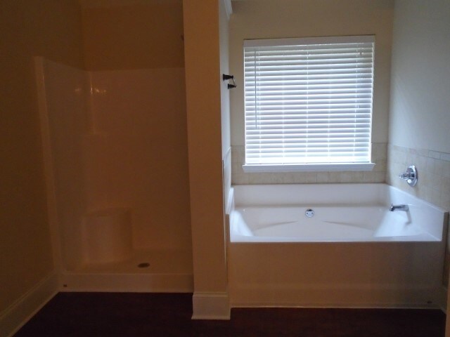 Building Photo - 381 Plymstock Dr