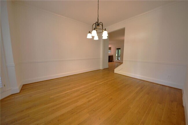 Building Photo - 135 Brightmore Way