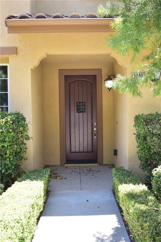 Building Photo - 28492 Herrera St
