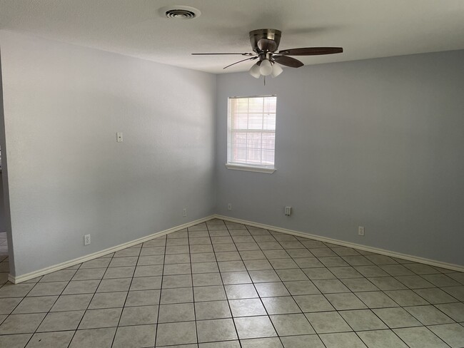 Living room - 10911 Marchant Cir