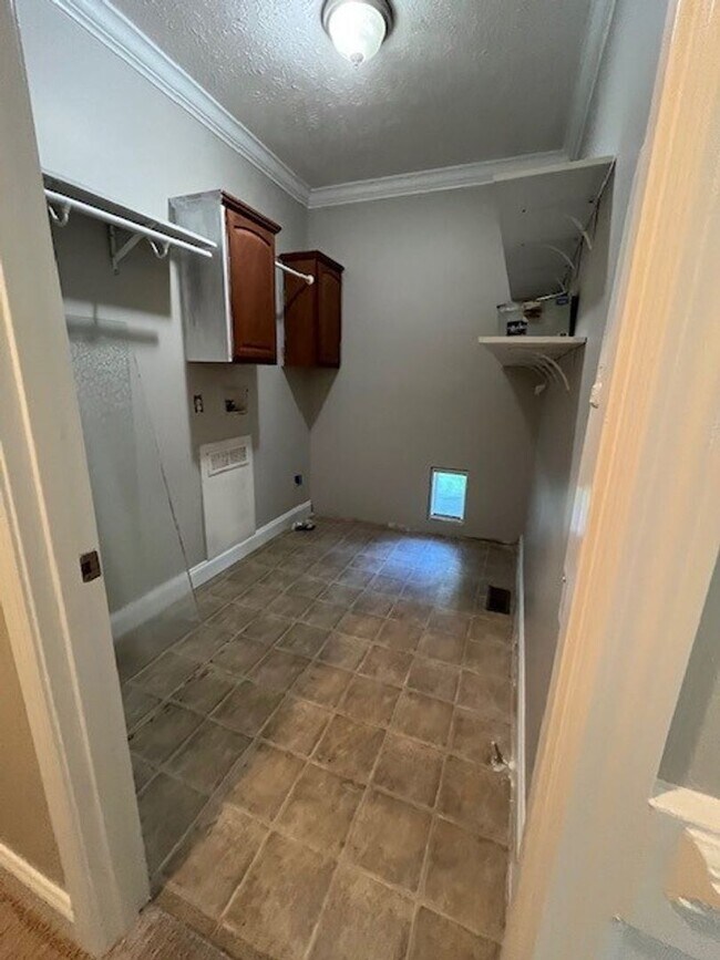 Building Photo - Charming 3-bedroom, 2-bathroom home located in the delightful community of Castle Hayne