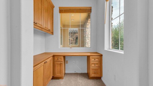 Building Photo - 1023 Via Fortuna