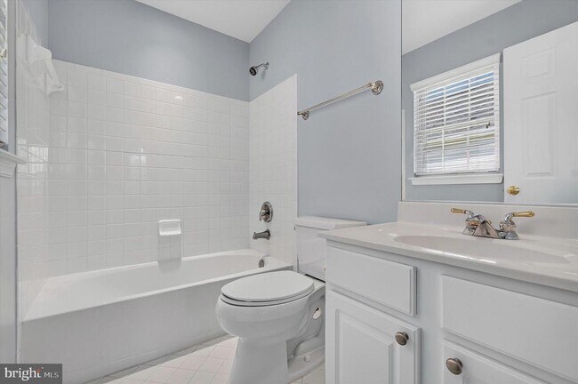 Building Photo - 25670 S Village Dr