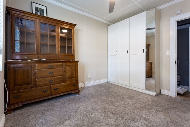 Building Photo - Remodeled Craftsman with Large Yard!