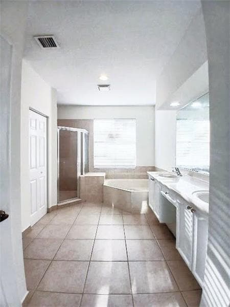 Building Photo - 1171 W Magnolia Cir