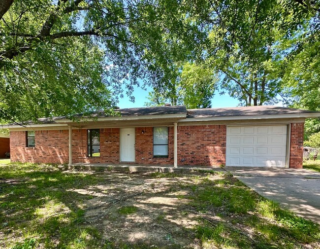Primary Photo - Introducing a charming 3-bedroom, 1.5 bath...