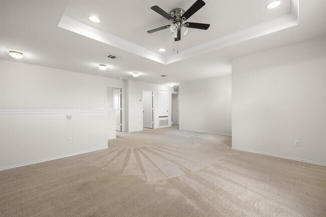 Building Photo - 11801 Jackson Fls Wy