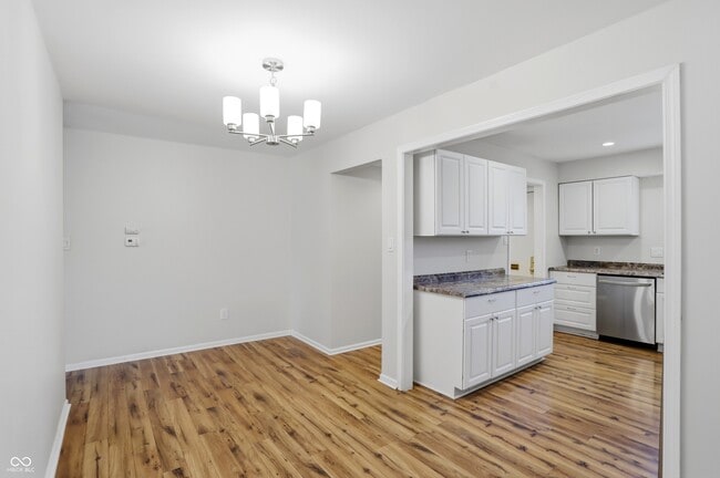 Building Photo - 4 Druid Hill Ct