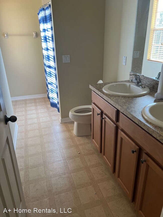 Building Photo - 3 br, 2.5 bath House - 14169 Oasis Cove Bl...