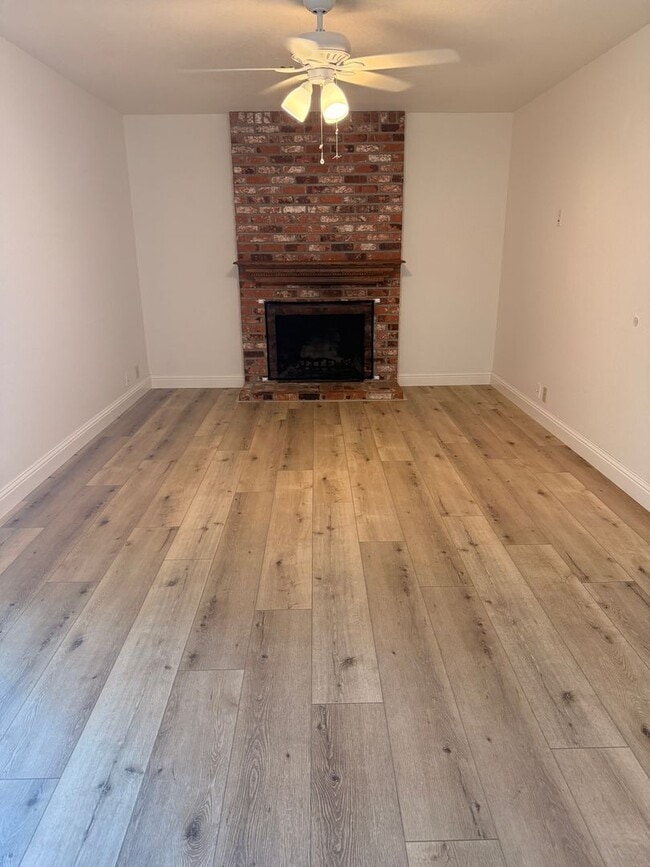 Building Photo - Charming Home for Rent in Montebello Vista Subdivision