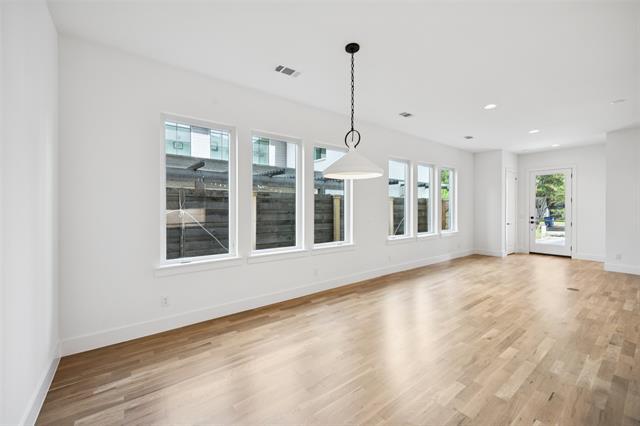 Building Photo - 5636 Winton St