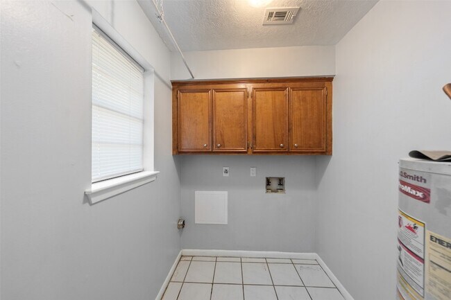 Building Photo - 11673 Robin Ln