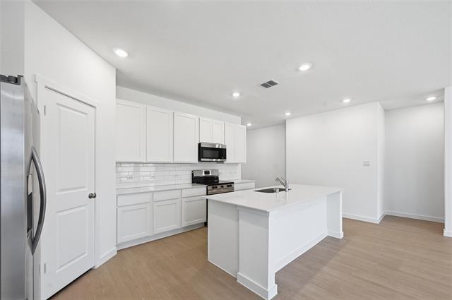 Building Photo - 6814 Welsh Dr