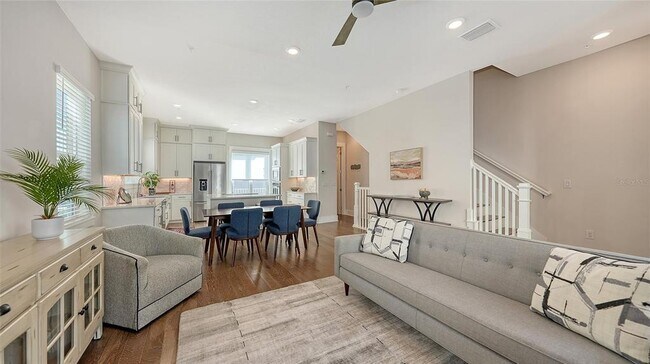 Building Photo - 512 Laurel Pk Dr