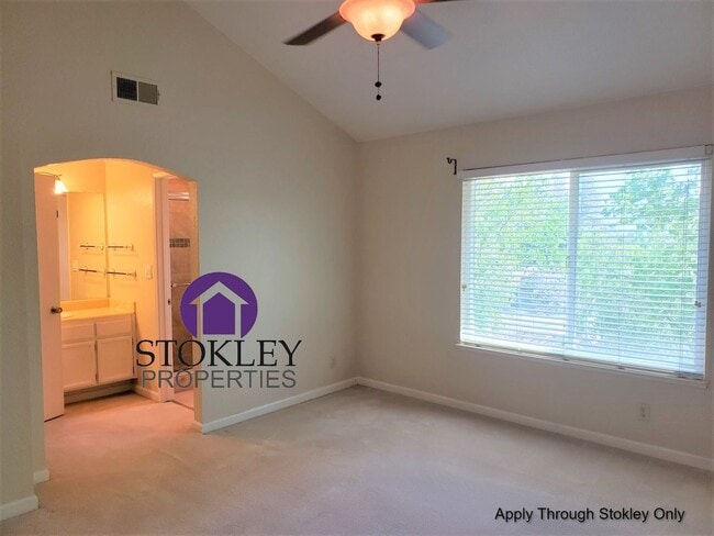 Building Photo - 517 Mesa Verde Pl