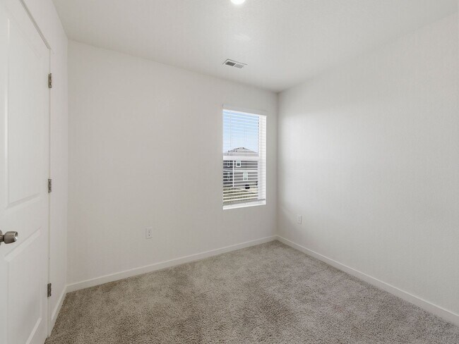 Building Photo - Beautiful Home in Severance with 3-Car Garage, Fenced Yard, and Central A/C!