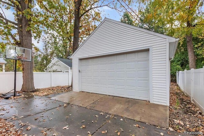 Building Photo - 3134 Harvard Rd