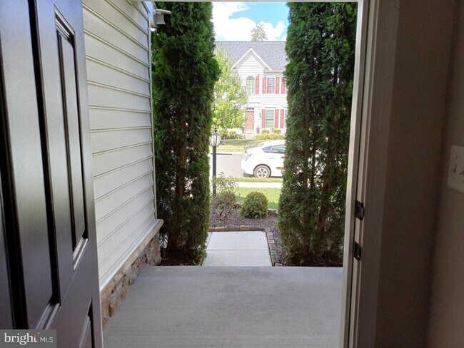 Building Photo - 25501 Emerson Oaks Dr