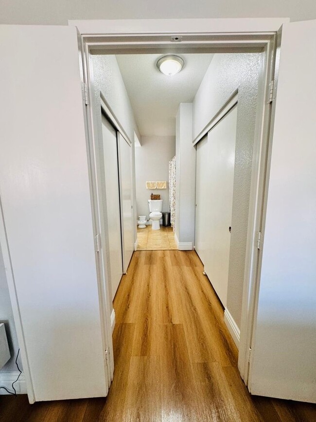 Building Photo - Charming 2BR Townhome in Las Vegas