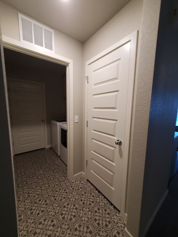 Building Photo - 372 Bozeman Trail