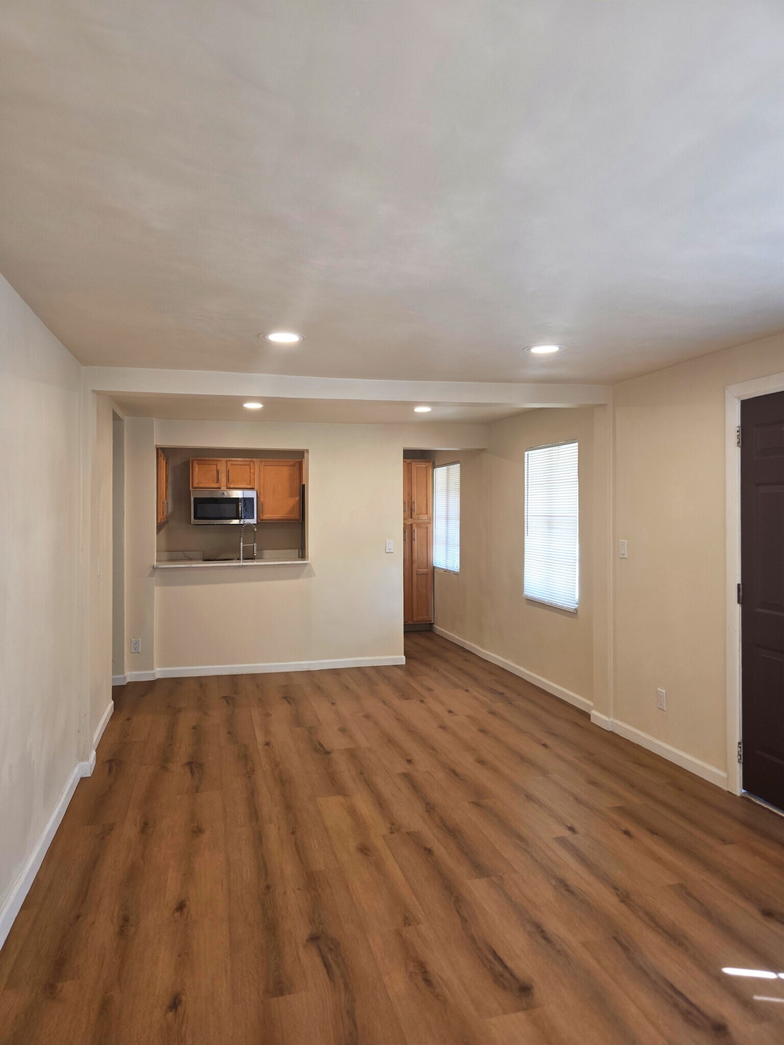 Building Photo - 435 E Drachman St