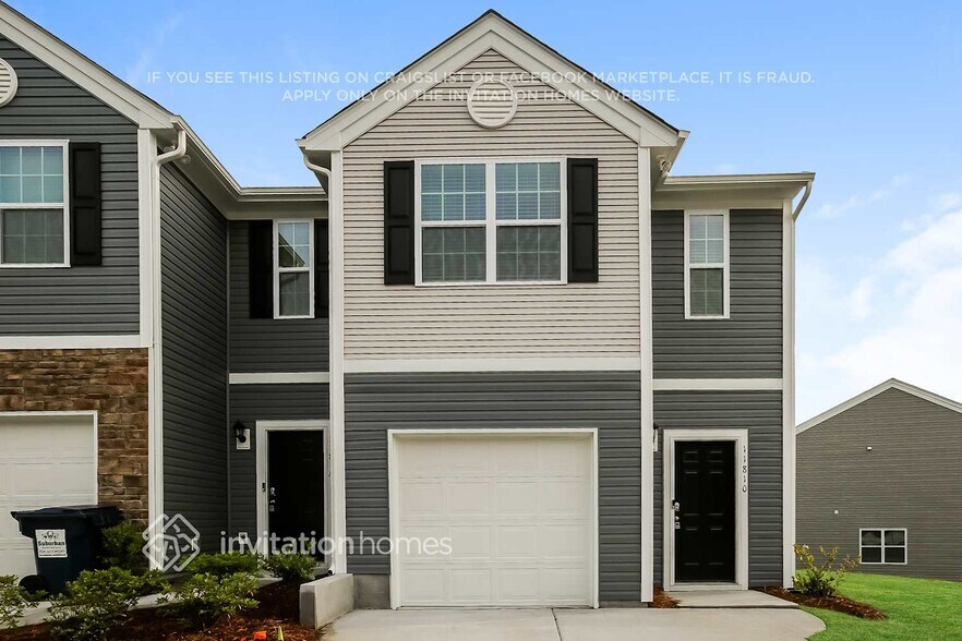 Primary Photo - 11810 Brier Vlg Ln