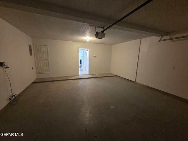 Building Photo - 12640 Gilded Sun Dr