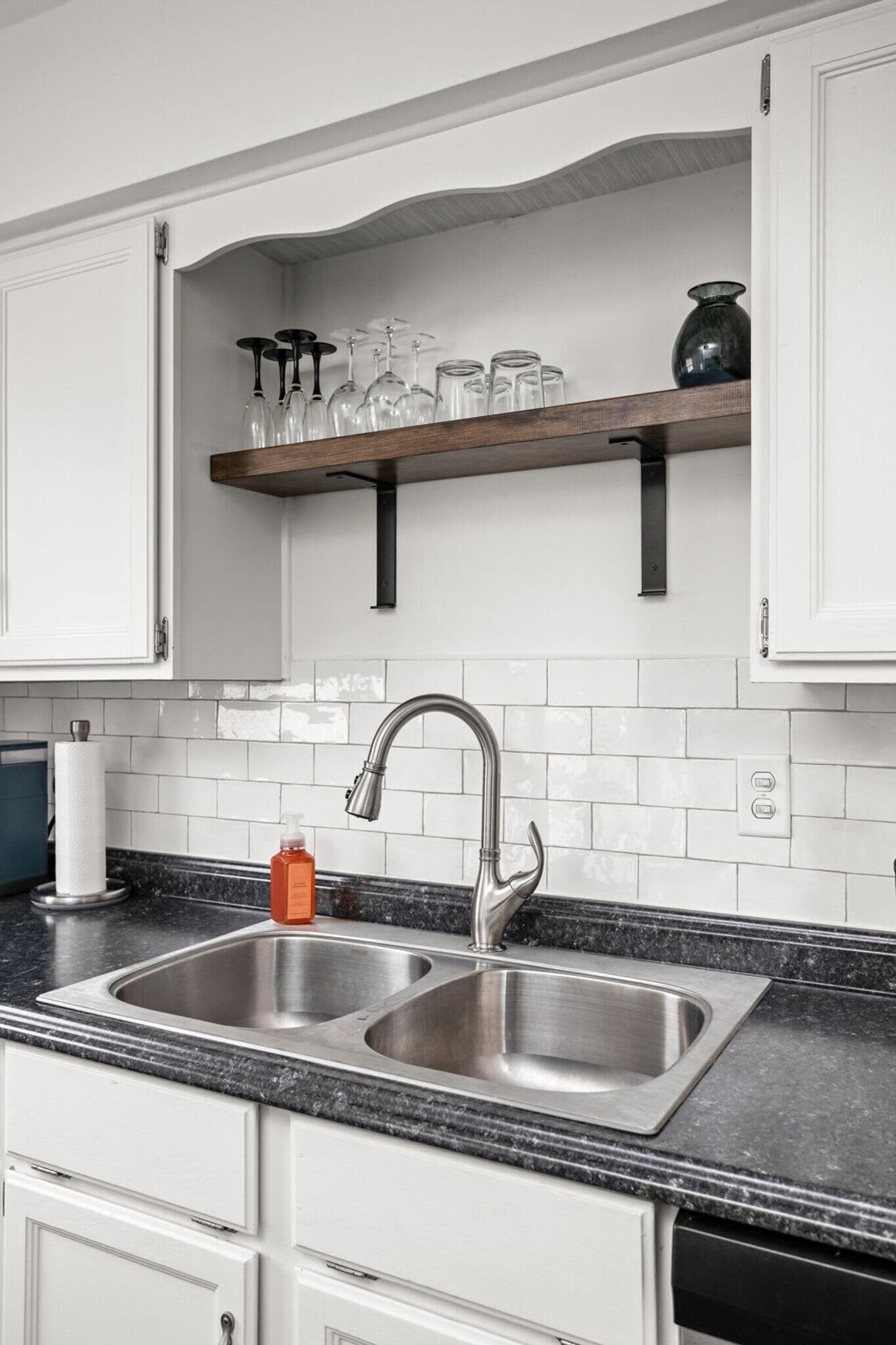 Building Photo - 6115 Ralston Ave