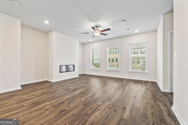 Building Photo - 135 Matson Run SW