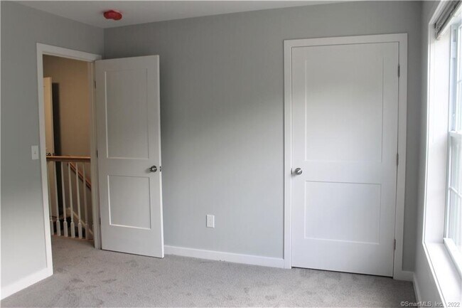 Building Photo - 9 Goodhill Rd