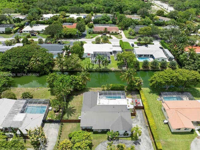Building Photo - 16840 SW 87th Ave