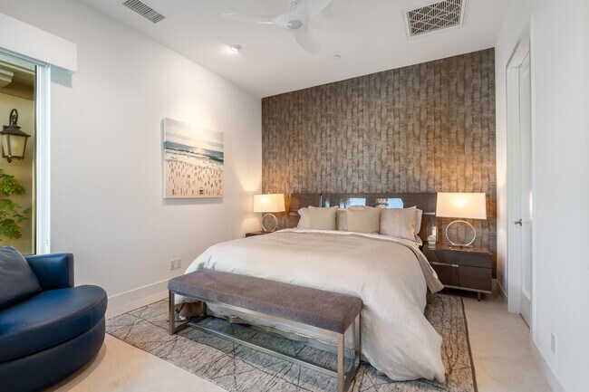 Building Photo - 75642 Via Livorno