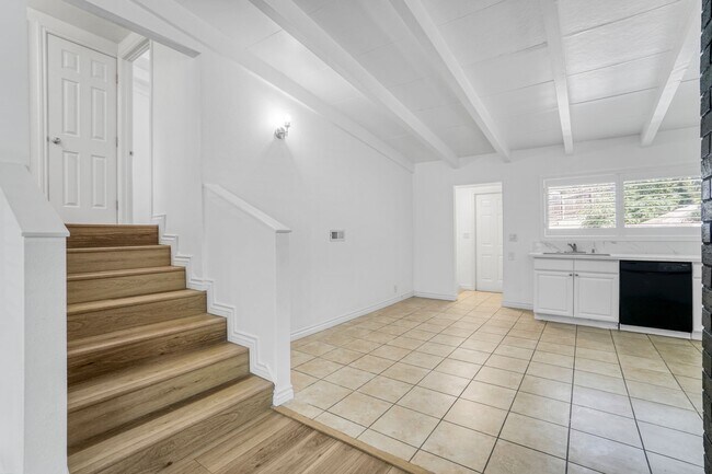 Building Photo - Updated three bed two bath house in Thousand Oaks with attached garage