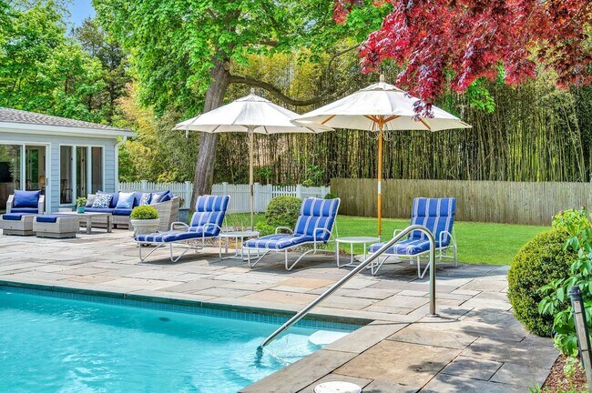 Building Photo - 35 Toylsome Ln