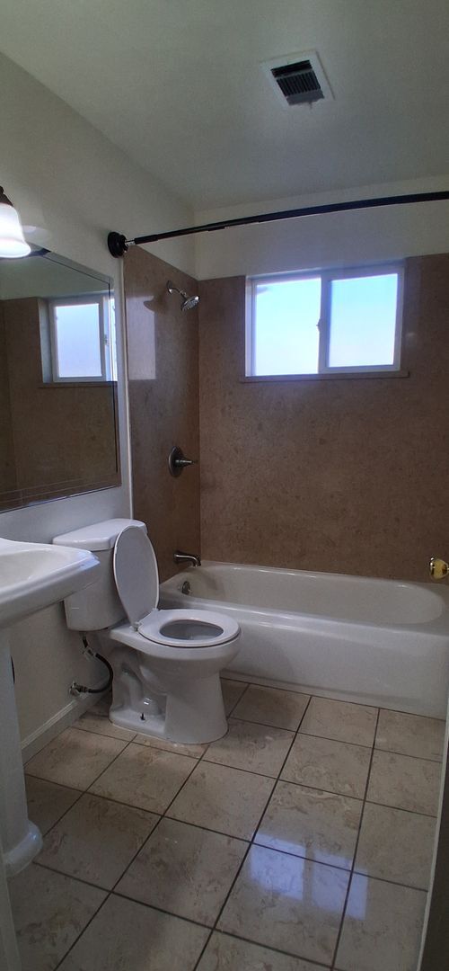 Building Photo - 3013 Freedom Ln