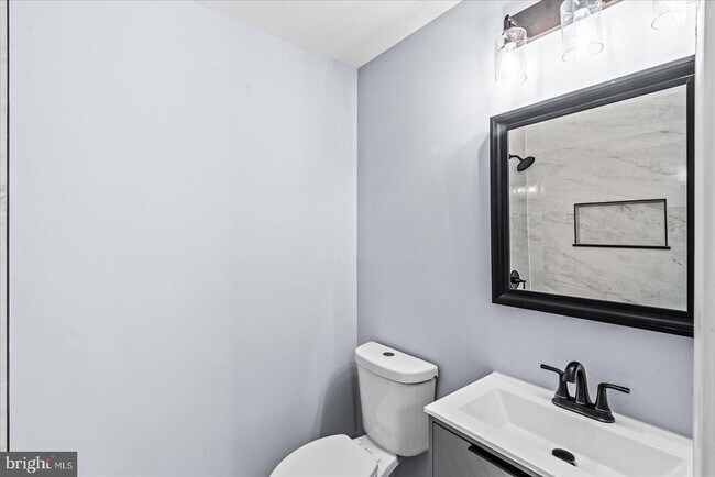 Building Photo - 2312 Harpoon Dr