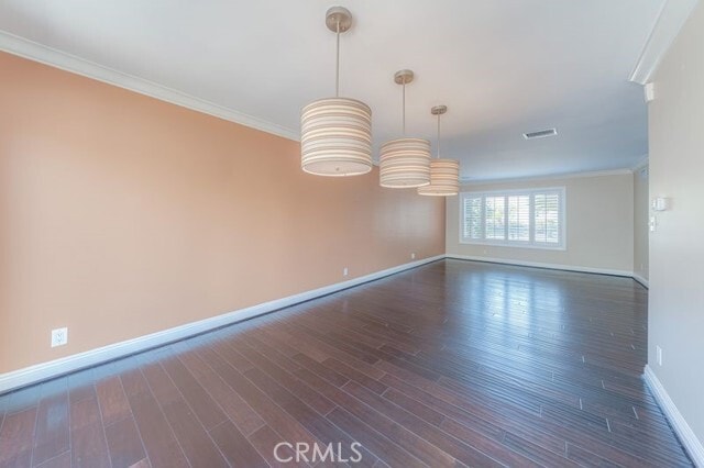 Building Photo - 6841 Loyola Dr