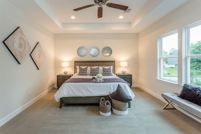 Building Photo - 5010 Ella Blvd