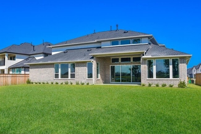 Building Photo - 10334 Fountain Shore Dr