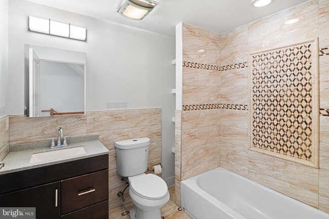 Building Photo - 1403 S 20th St