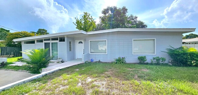 Building Photo - Adorable Custom Titusville Home Offering 3...