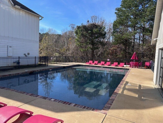 Building Photo - 200 Taylor Cottage Cv